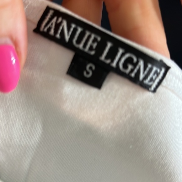 A’nue Miami Perfect Crew Long Sleeve Shirt Tee Soft Fabric Size Small White - Picture 8 of 12